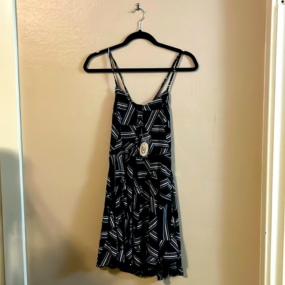NWT SO Linear Geometric Lines Abstract Print Cross Back Skater Dress Low Back XS
